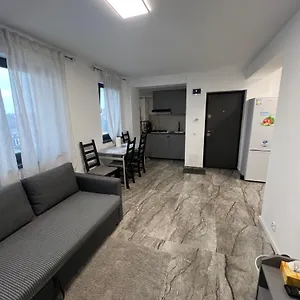 Everest 33 Ap 3 Bucureşti